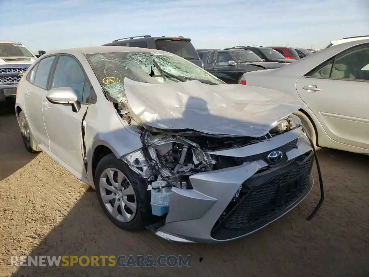 1 Фотография поврежденного автомобиля 5YFEPMAE7MP243769 TOYOTA COROLLA 2021