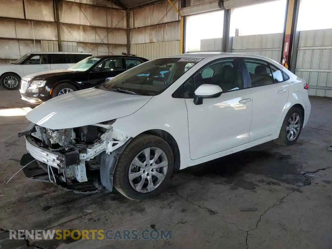 1 Photograph of a damaged car 5YFEPMAE7MP245232 TOYOTA COROLLA 2021