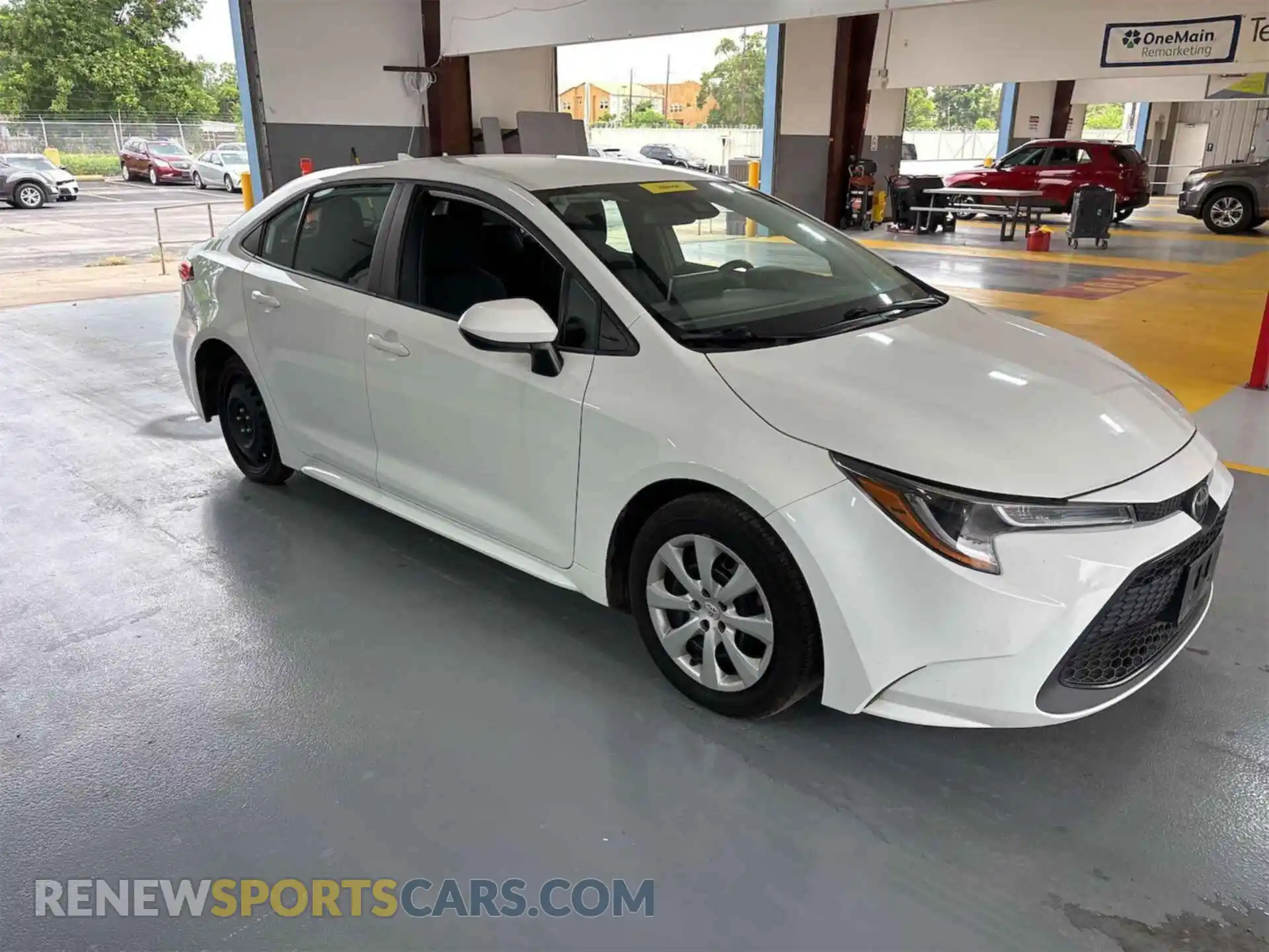 3 fotografías del automóvil dañado 5YFEPMAE7MP263424 TOYOTA COROLLA 2021