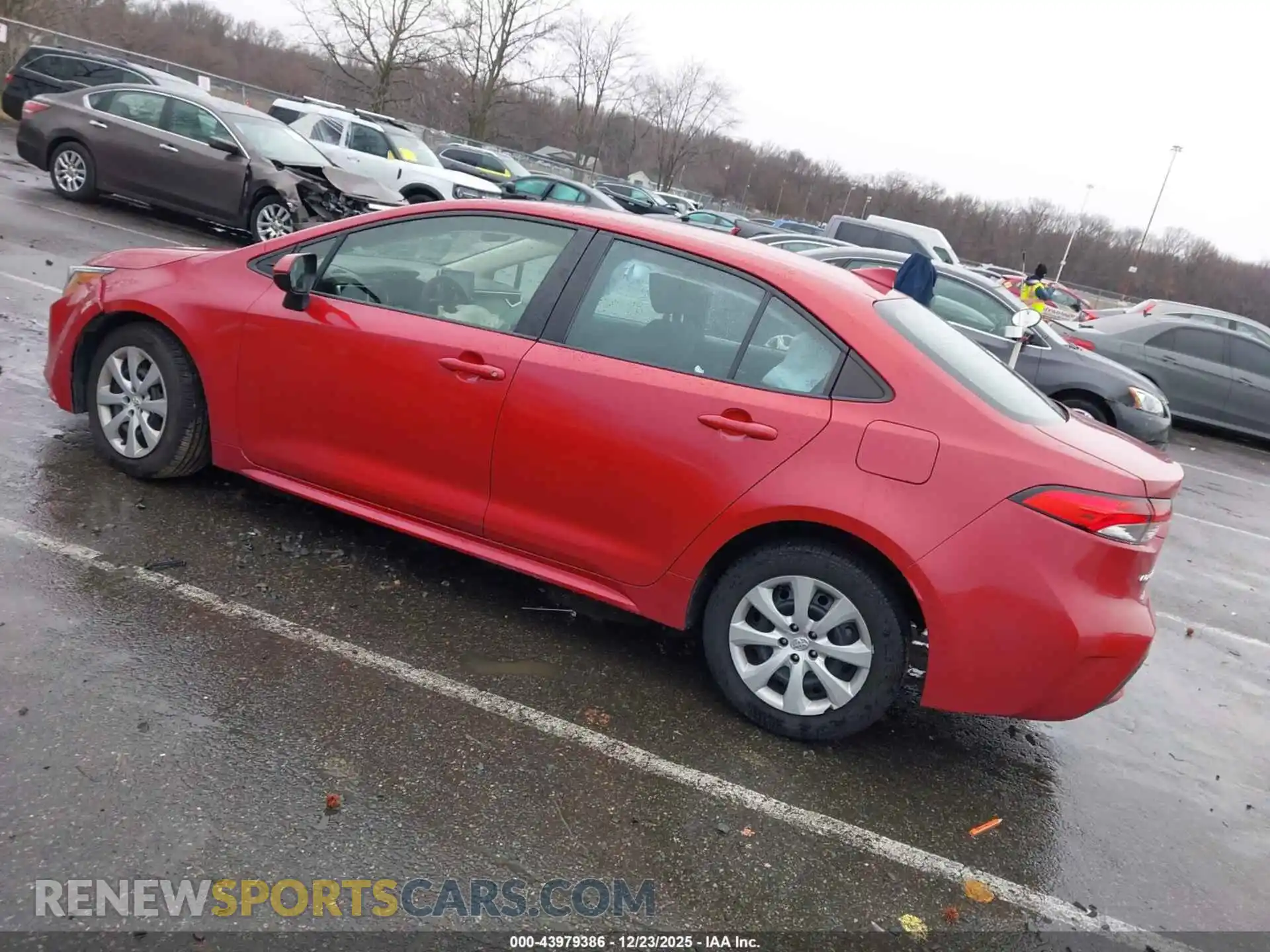 3 Photograph of a damaged car 5YFEPMAE7MP265951 TOYOTA COROLLA 2021