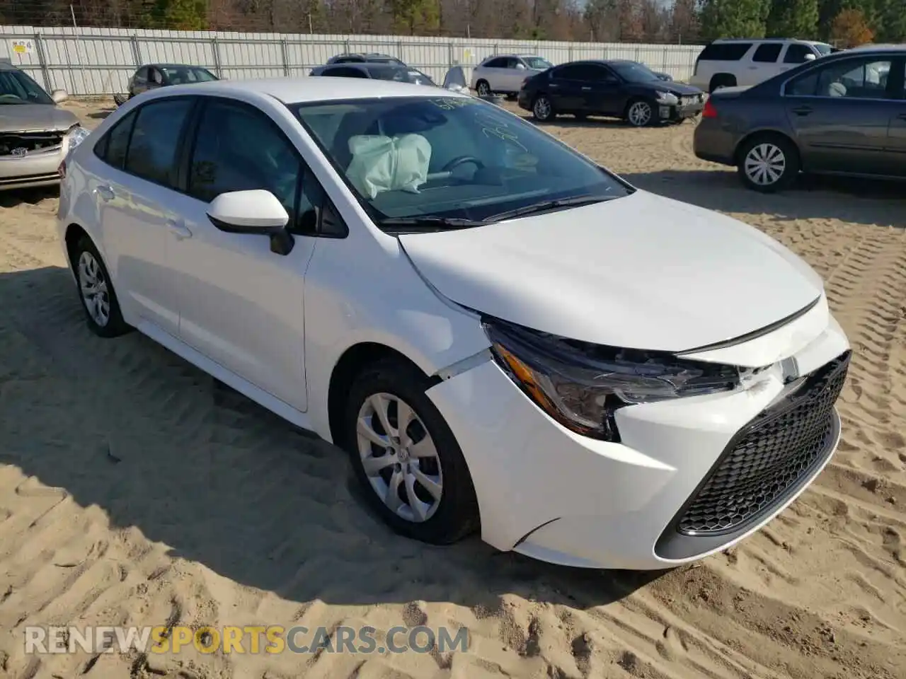 1 Photograph of a damaged car 5YFEPMAE7MP270731 TOYOTA COROLLA 2021