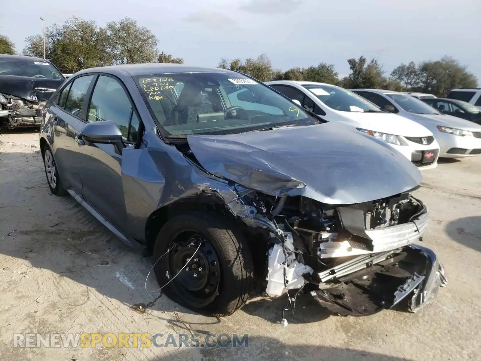 1 Photograph of a damaged car 5YFEPMAE8MP154941 TOYOTA COROLLA 2021