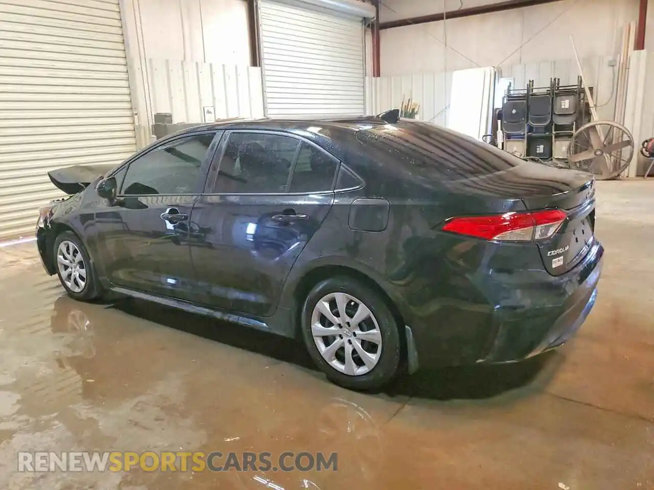 2 fotografías del automóvil dañado 5YFEPMAE8MP163932 TOYOTA COROLLA 2021