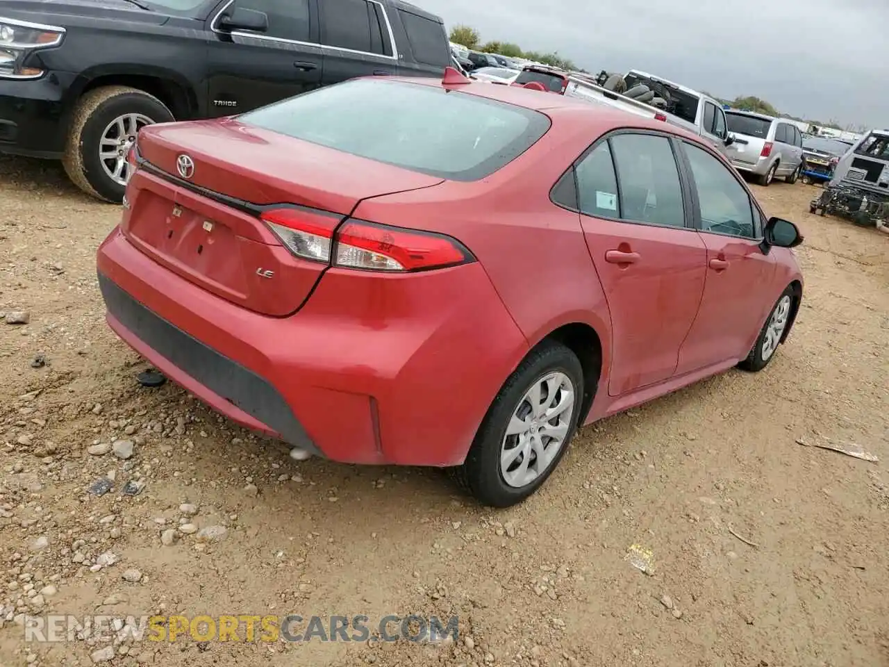 3 fotografías del automóvil dañado 5YFEPMAE8MP169049 TOYOTA COROLLA 2021