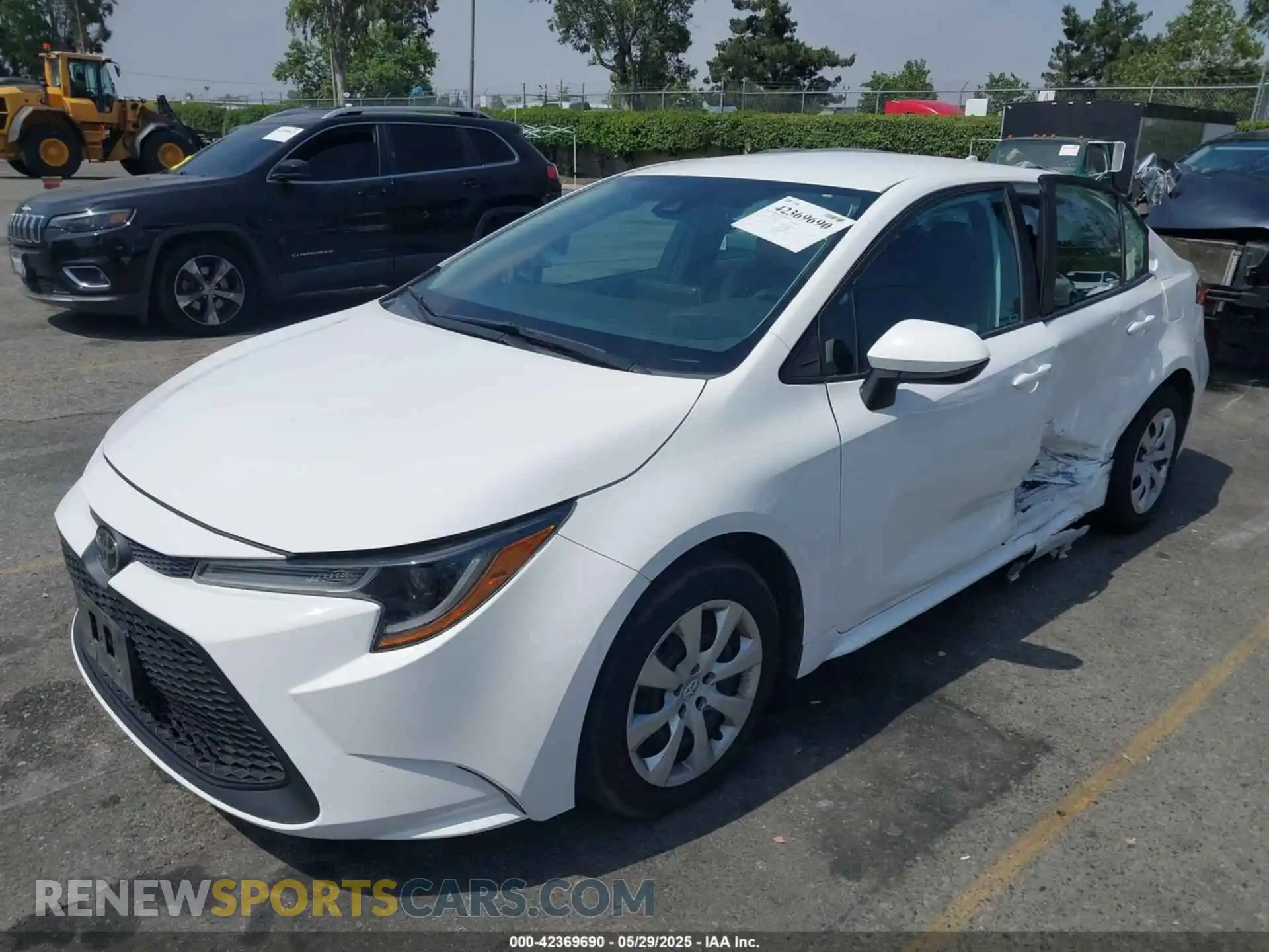 2 Photograph of a damaged car 5YFEPMAE8MP191942 TOYOTA COROLLA 2021