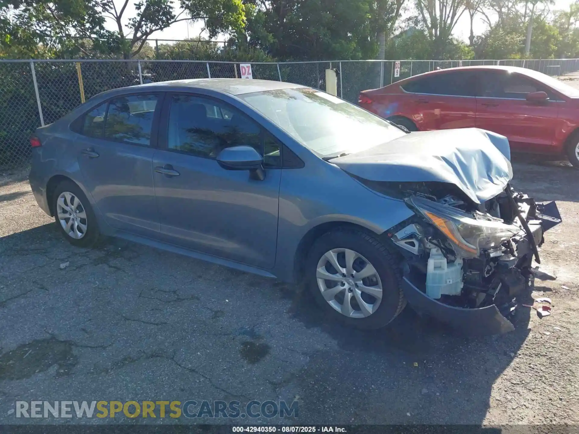 1 Photograph of a damaged car 5YFEPMAE8MP193626 TOYOTA COROLLA 2021