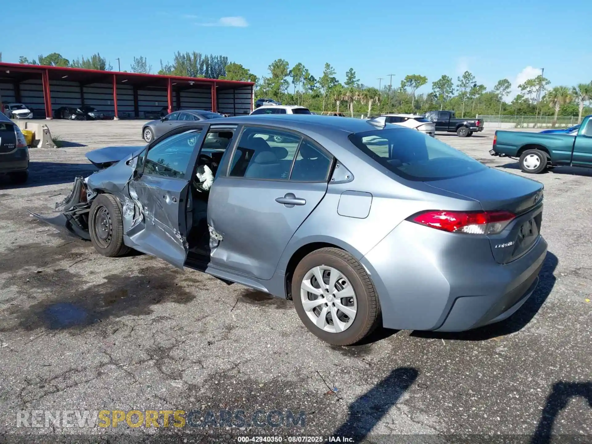3 Photograph of a damaged car 5YFEPMAE8MP193626 TOYOTA COROLLA 2021