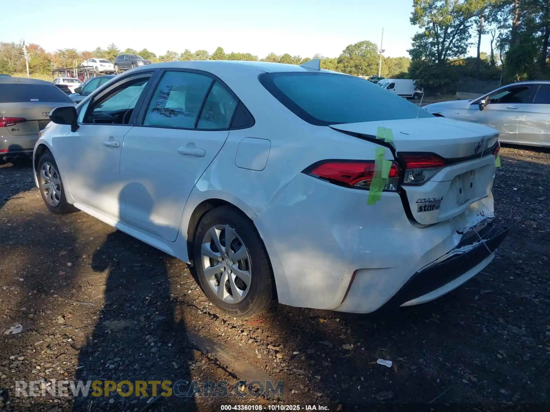 3 Photograph of a damaged car 5YFEPMAE8MP201062 TOYOTA COROLLA 2021