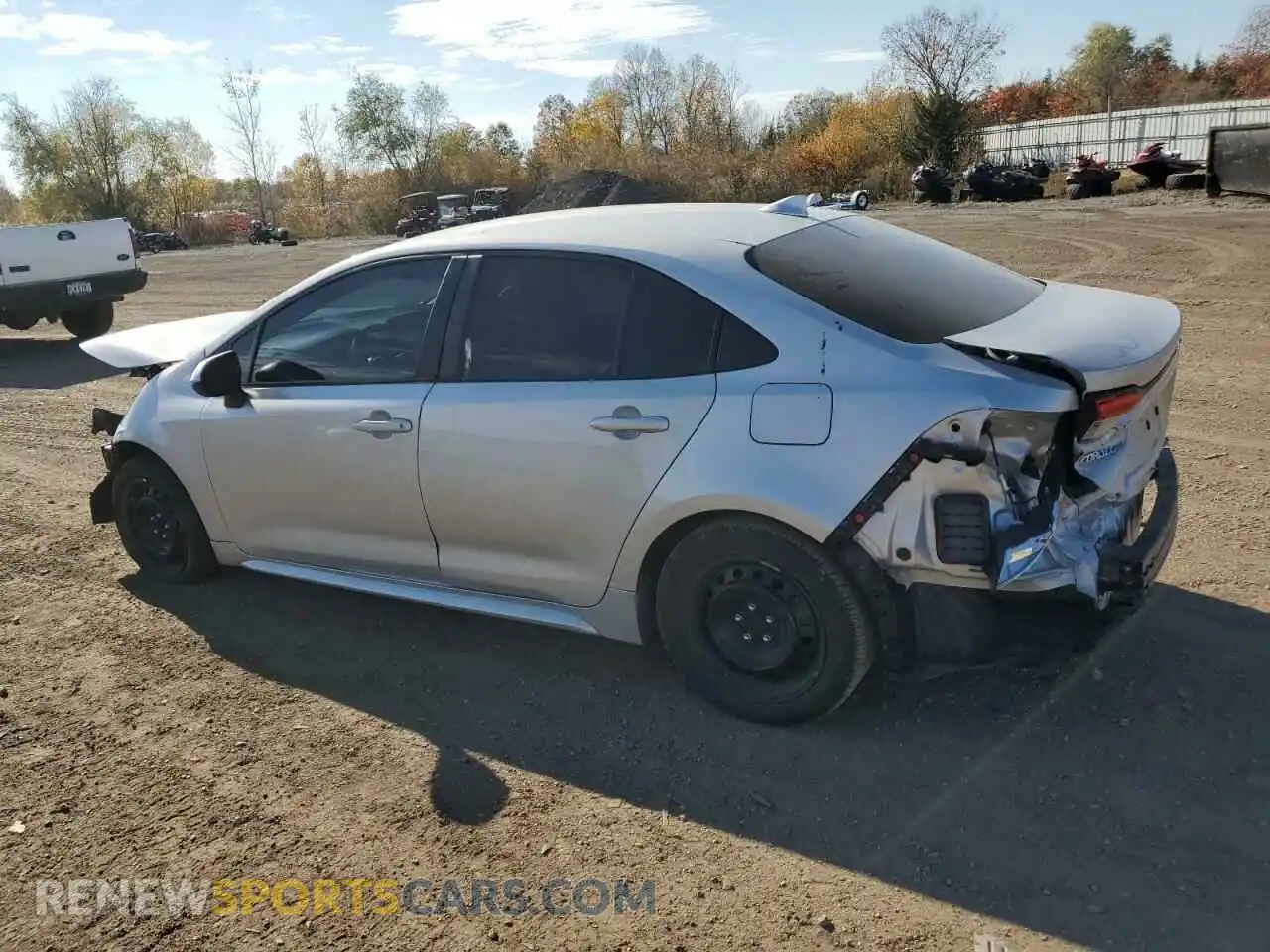 2 fotografías del automóvil dañado 5YFEPMAE8MP201286 TOYOTA COROLLA 2021