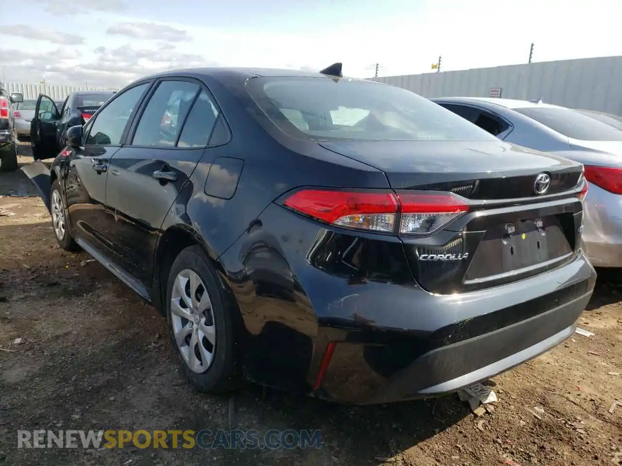 3 Photograph of a damaged car 5YFEPMAE8MP202745 TOYOTA COROLLA 2021