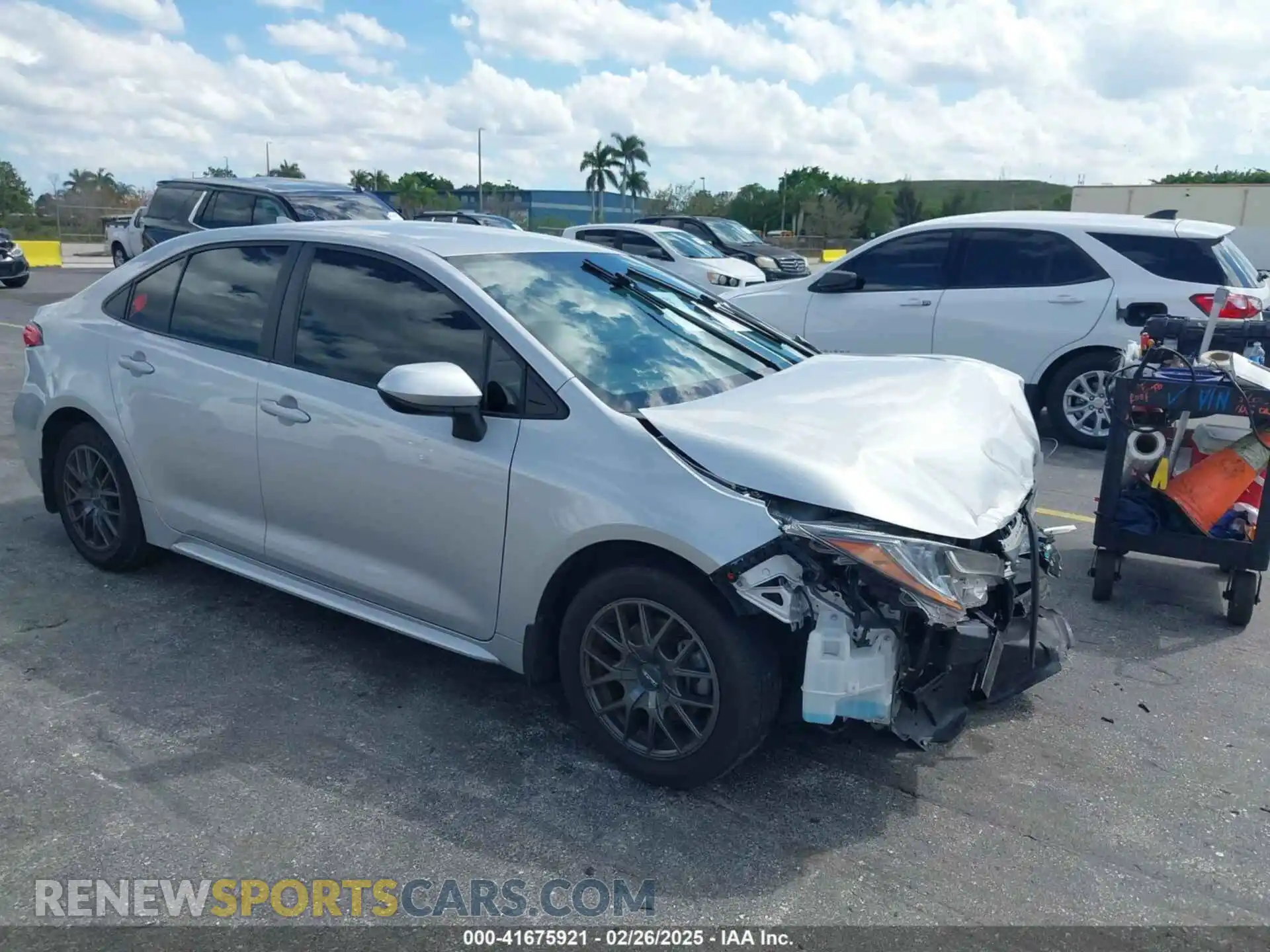 1 Photograph of a damaged car 5YFEPMAE8MP206696 TOYOTA COROLLA 2021