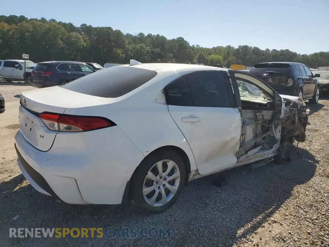3 Photograph of a damaged car 5YFEPMAE8MP208383 TOYOTA COROLLA 2021