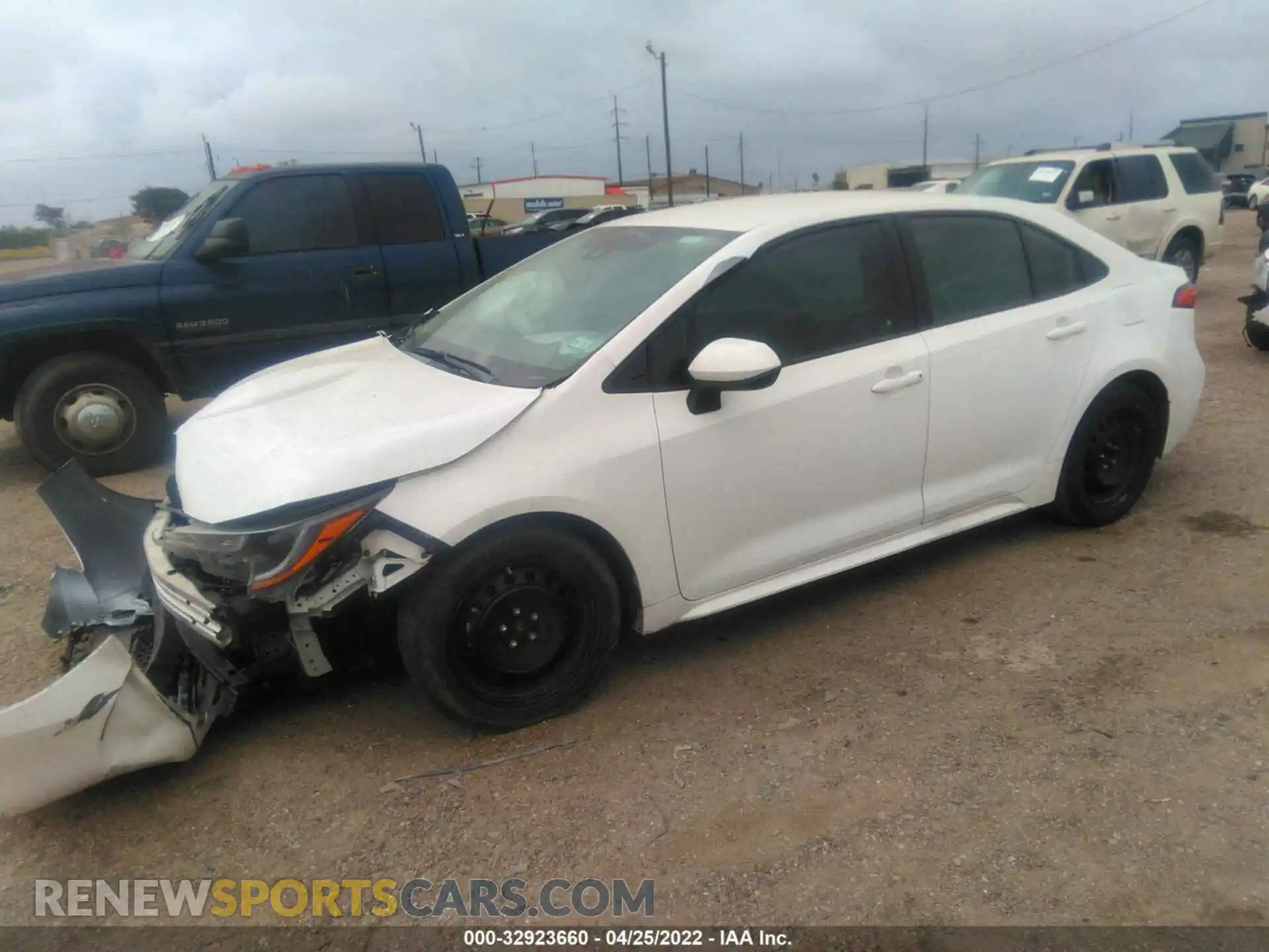 2 Photograph of a damaged car 5YFEPMAE8MP208867 TOYOTA COROLLA 2021
