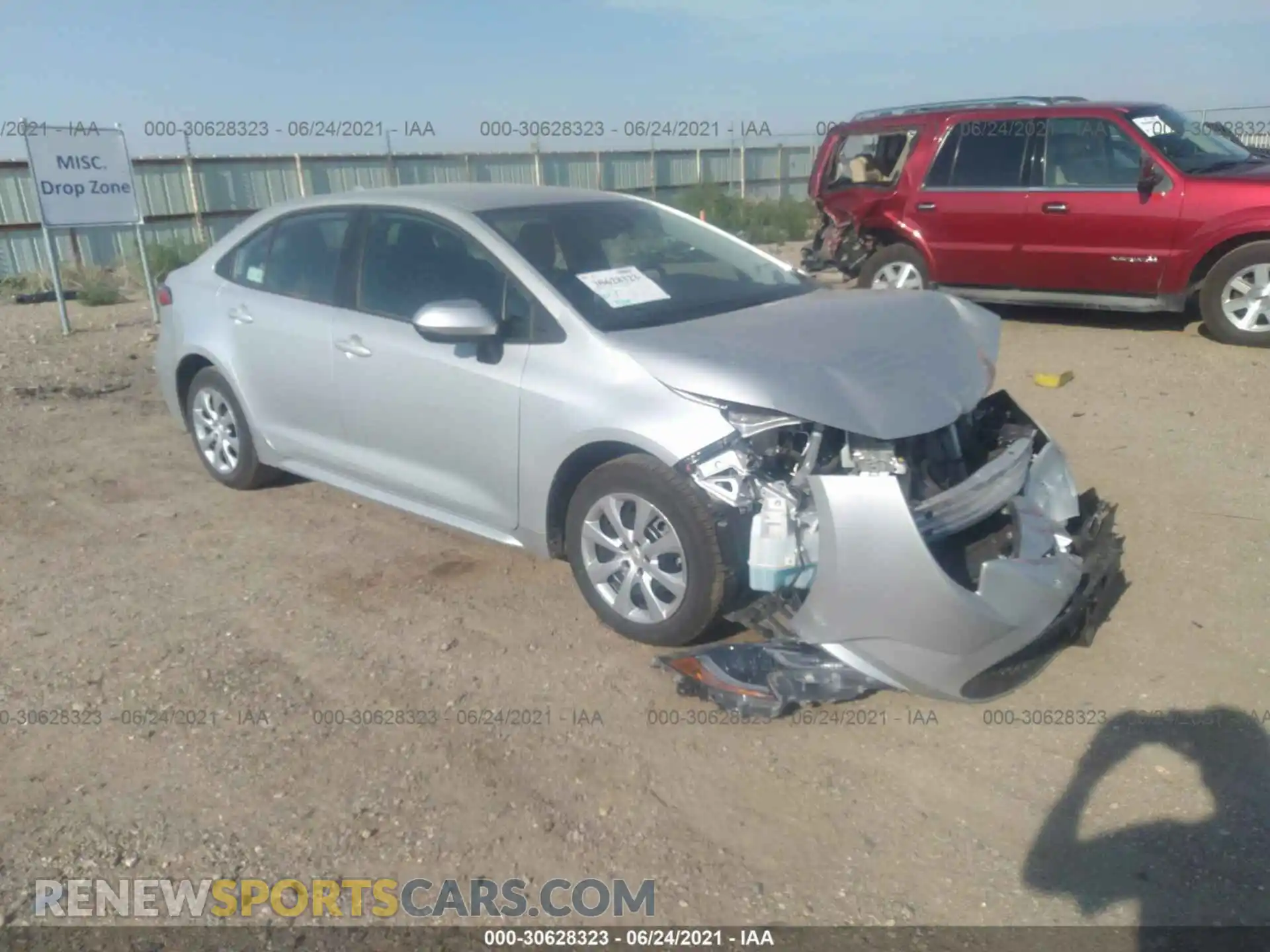 1 Photograph of a damaged car 5YFEPMAE8MP209520 TOYOTA COROLLA 2021