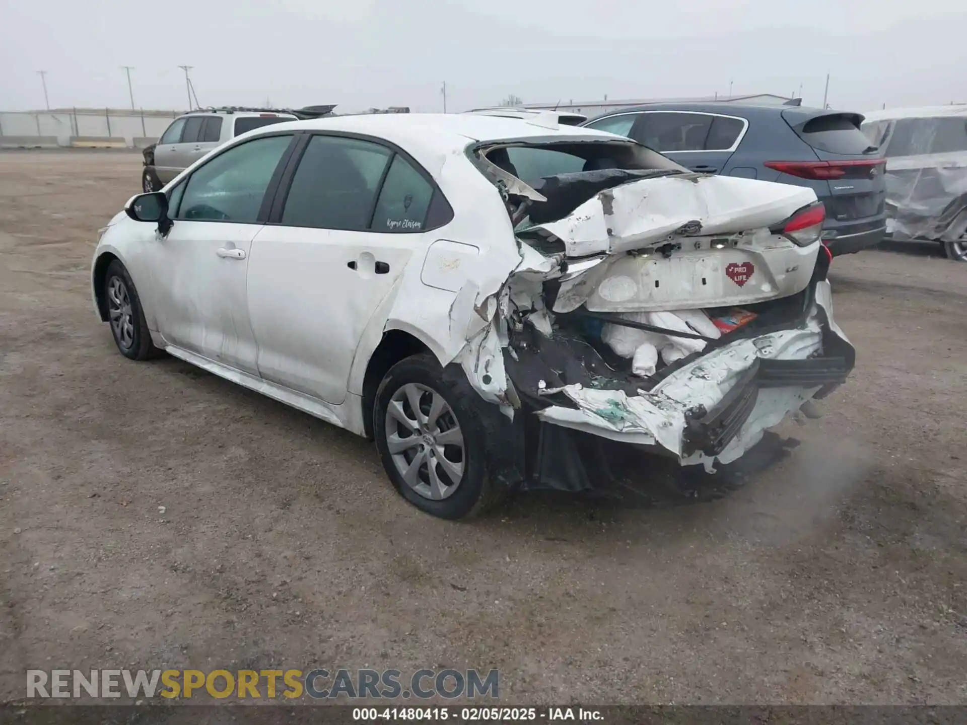3 Photograph of a damaged car 5YFEPMAE8MP210974 TOYOTA COROLLA 2021
