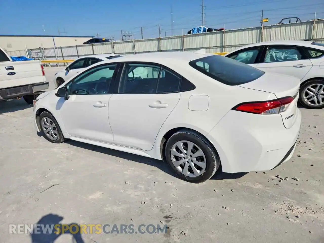 2 Photograph of a damaged car 5YFEPMAE8MP212157 TOYOTA COROLLA 2021