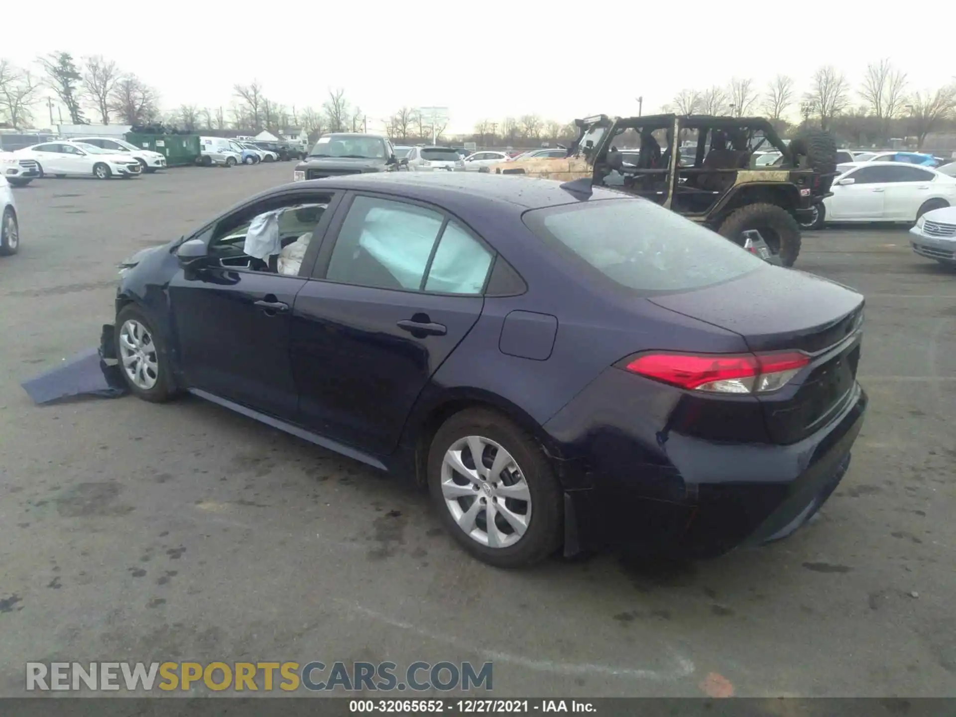 3 Фотография поврежденного автомобиля 5YFEPMAE8MP212305 TOYOTA COROLLA 2021