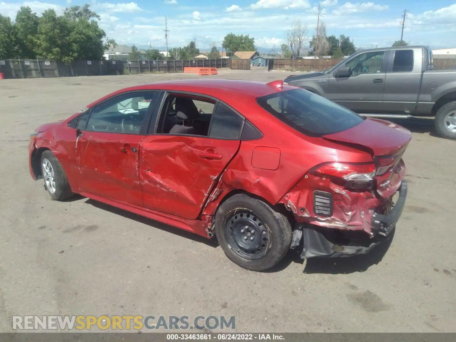 3 Photograph of a damaged car 5YFEPMAE8MP213700 TOYOTA COROLLA 2021