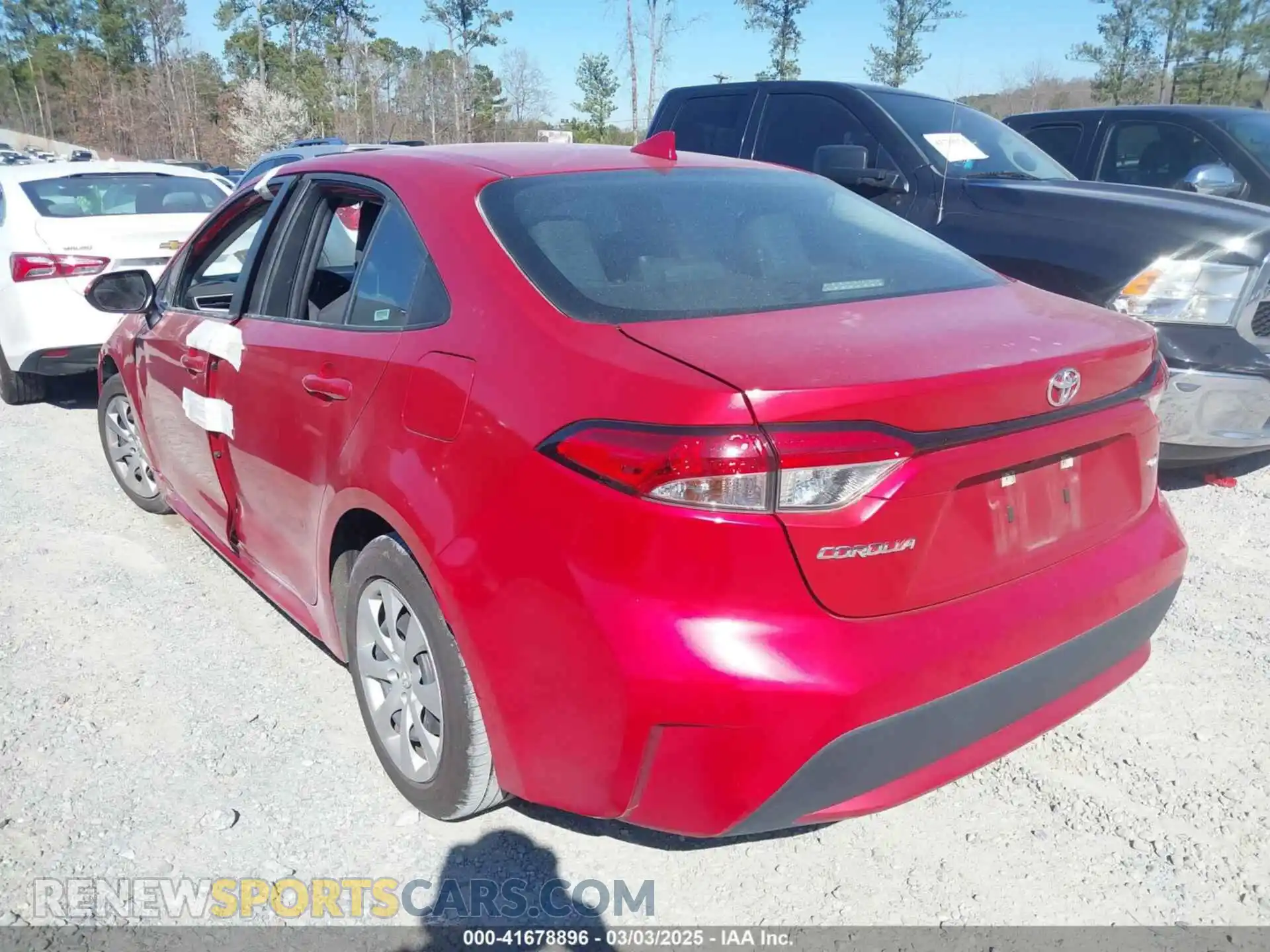 3 Photograph of a damaged car 5YFEPMAE8MP214720 TOYOTA COROLLA 2021