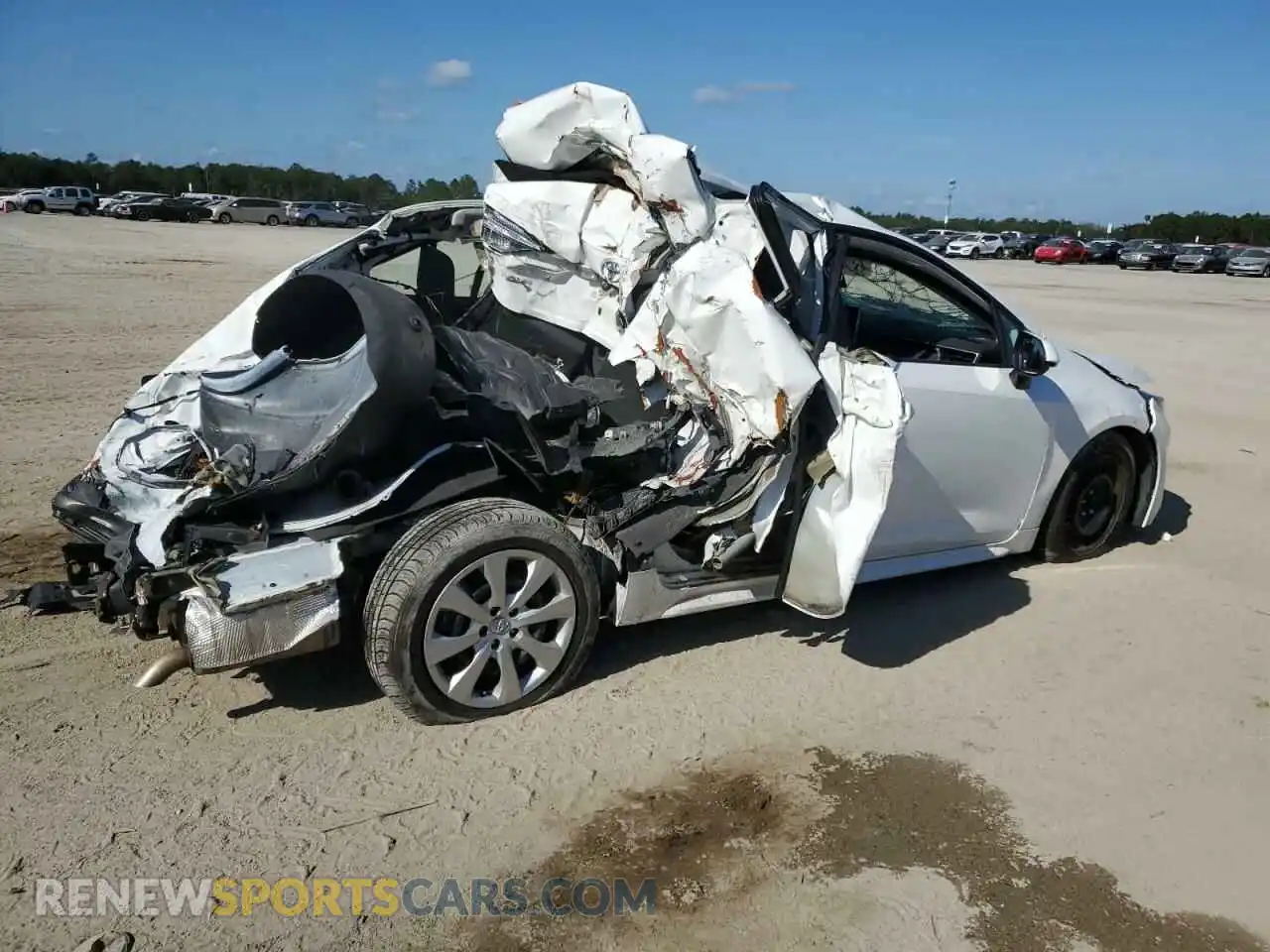 3 Photograph of a damaged car 5YFEPMAE8MP221649 TOYOTA COROLLA 2021