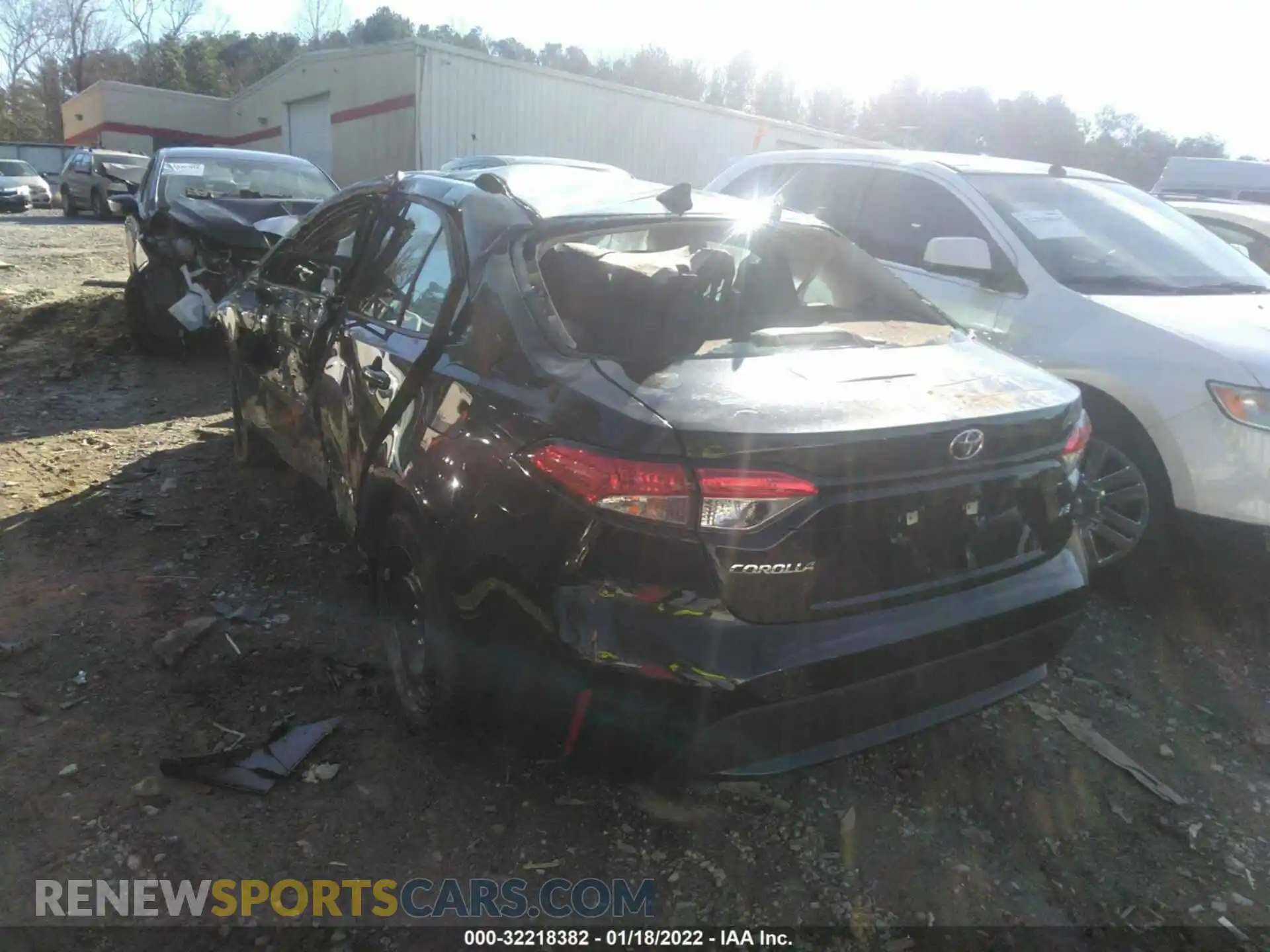 3 Photograph of a damaged car 5YFEPMAE8MP222087 TOYOTA COROLLA 2021
