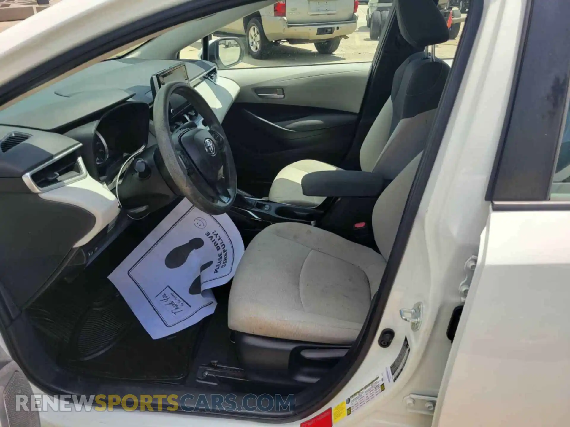 2 Photograph of a damaged car 5YFEPMAE8MP230819 TOYOTA COROLLA 2021