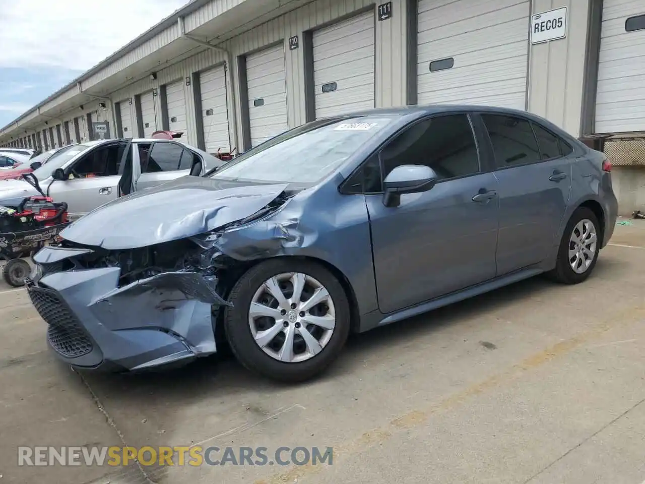 1 Photograph of a damaged car 5YFEPMAE8MP233512 TOYOTA COROLLA 2021