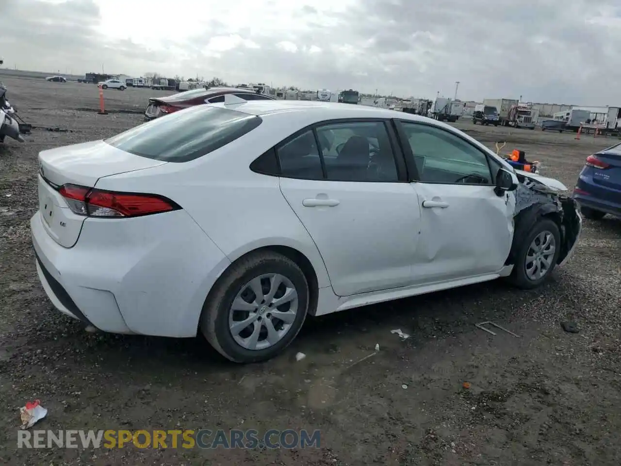 3 Photograph of a damaged car 5YFEPMAE8MP235700 TOYOTA COROLLA 2021
