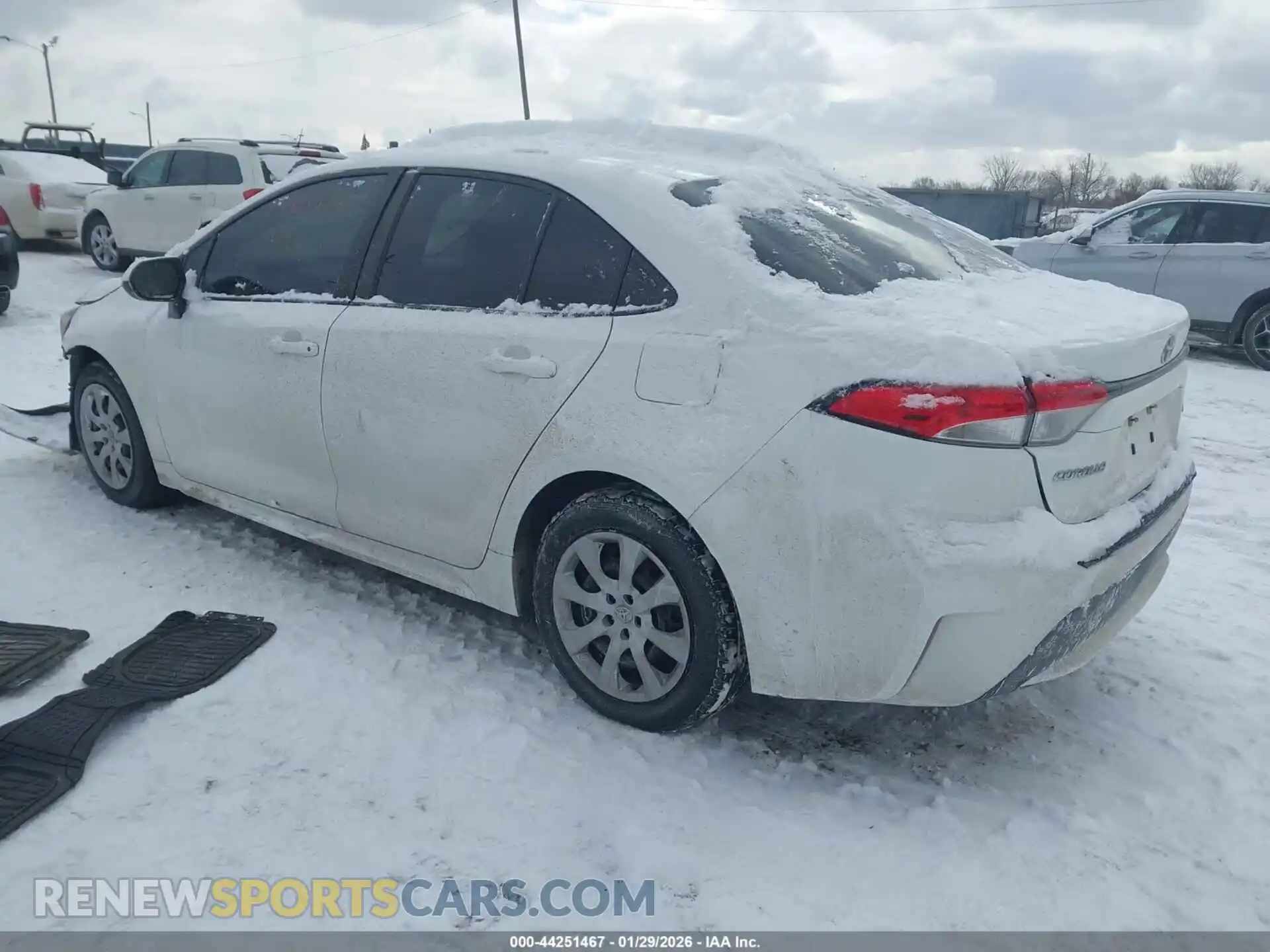 3 Photograph of a damaged car 5YFEPMAE8MP245207 TOYOTA COROLLA 2021