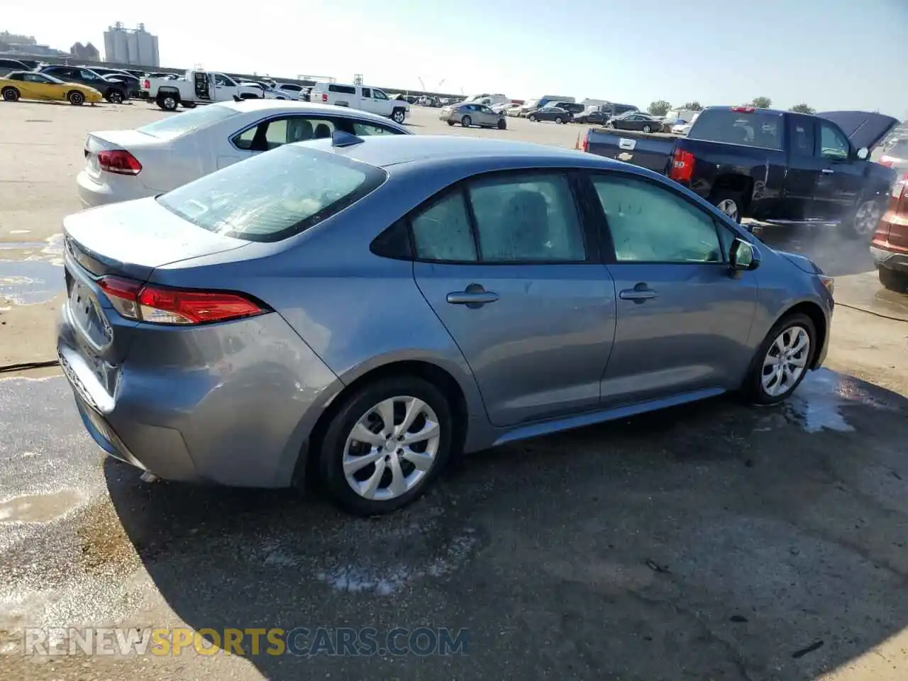 3 Photograph of a damaged car 5YFEPMAE8MP248074 TOYOTA COROLLA 2021