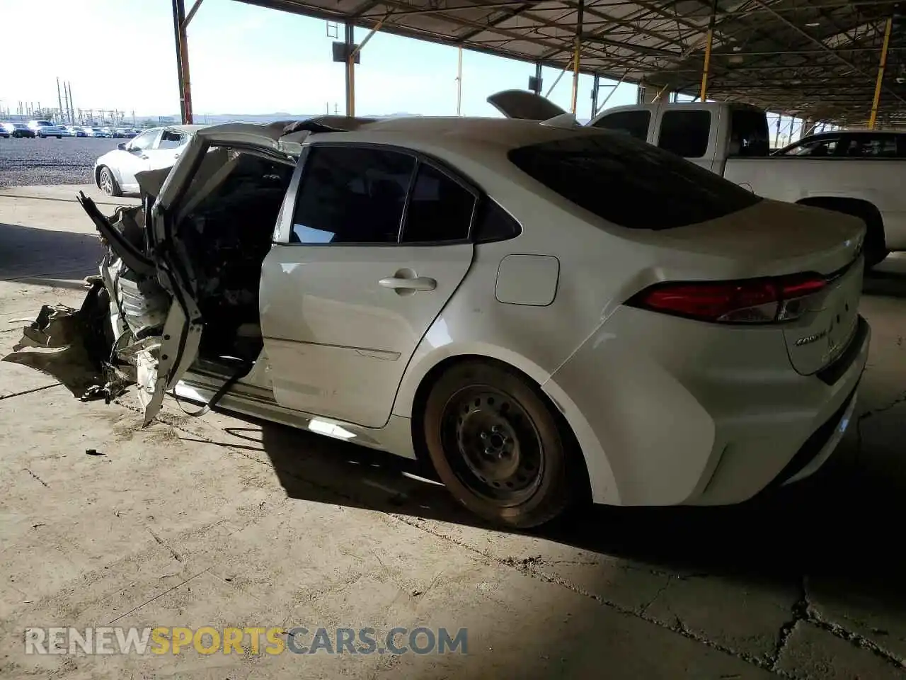 2 Photograph of a damaged car 5YFEPMAE8MP256871 TOYOTA COROLLA 2021