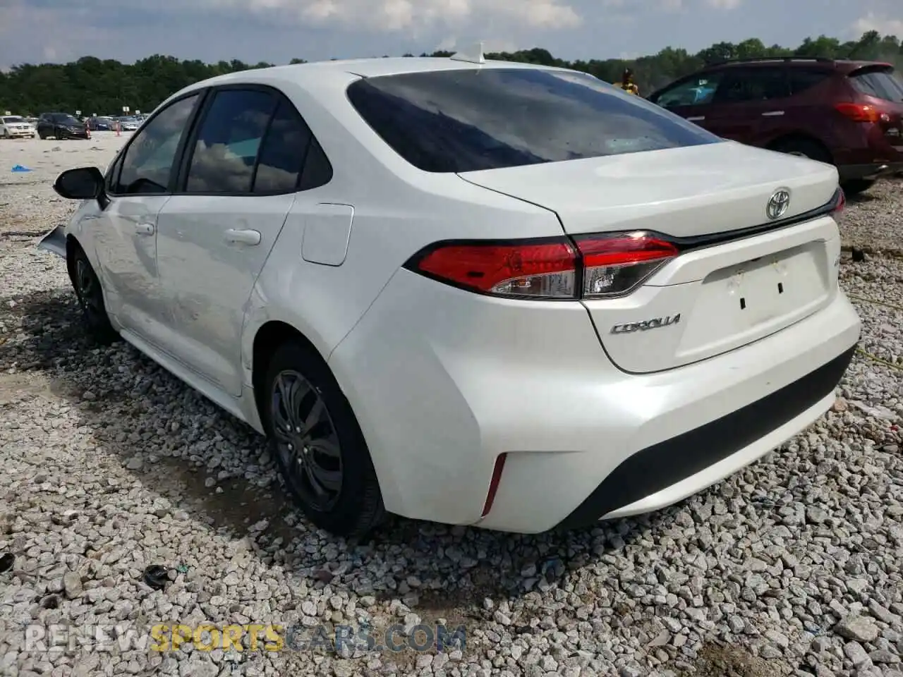 3 Photograph of a damaged car 5YFEPMAE8MP260449 TOYOTA COROLLA 2021