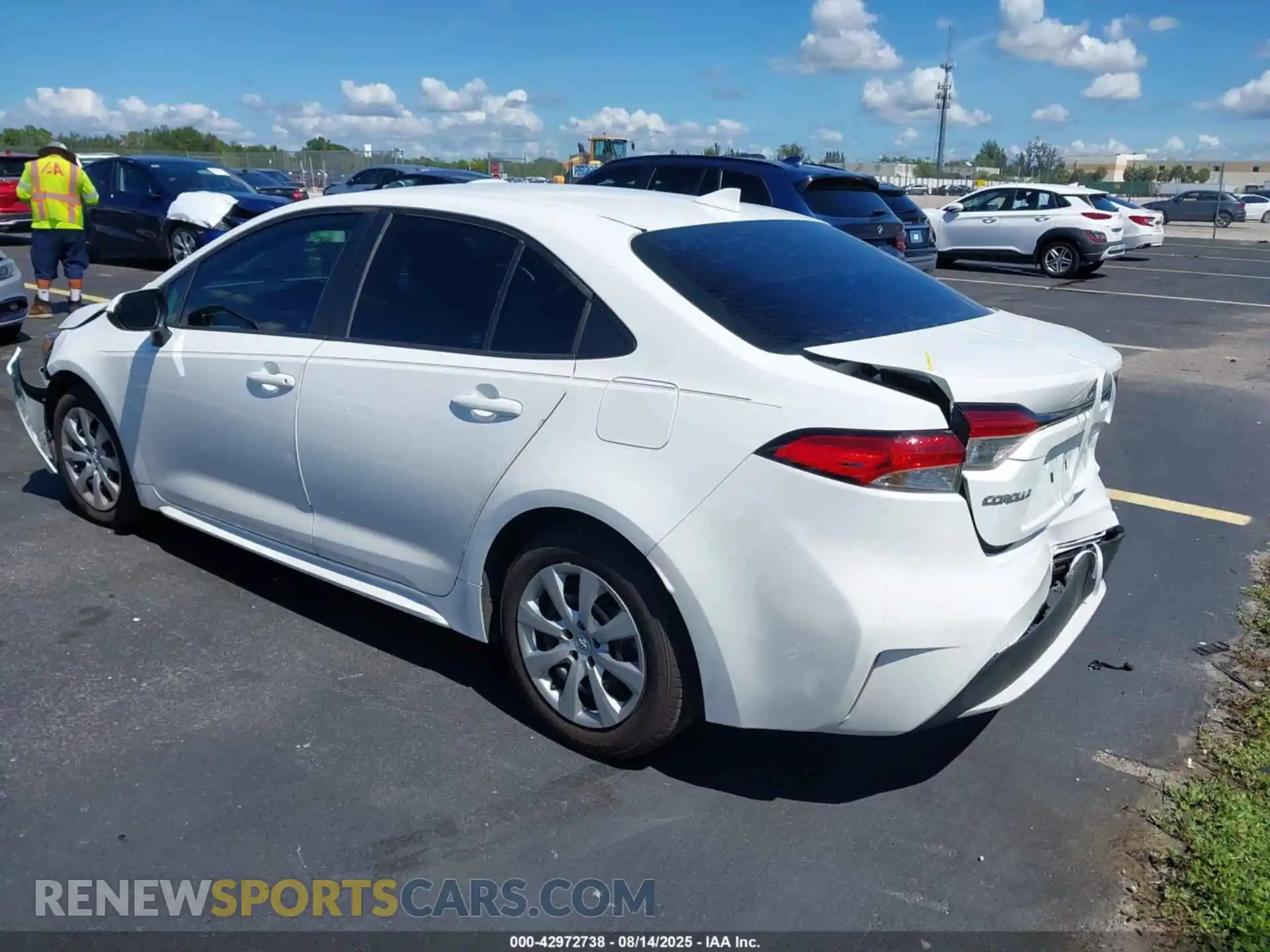 3 Photograph of a damaged car 5YFEPMAE9MP157606 TOYOTA COROLLA 2021