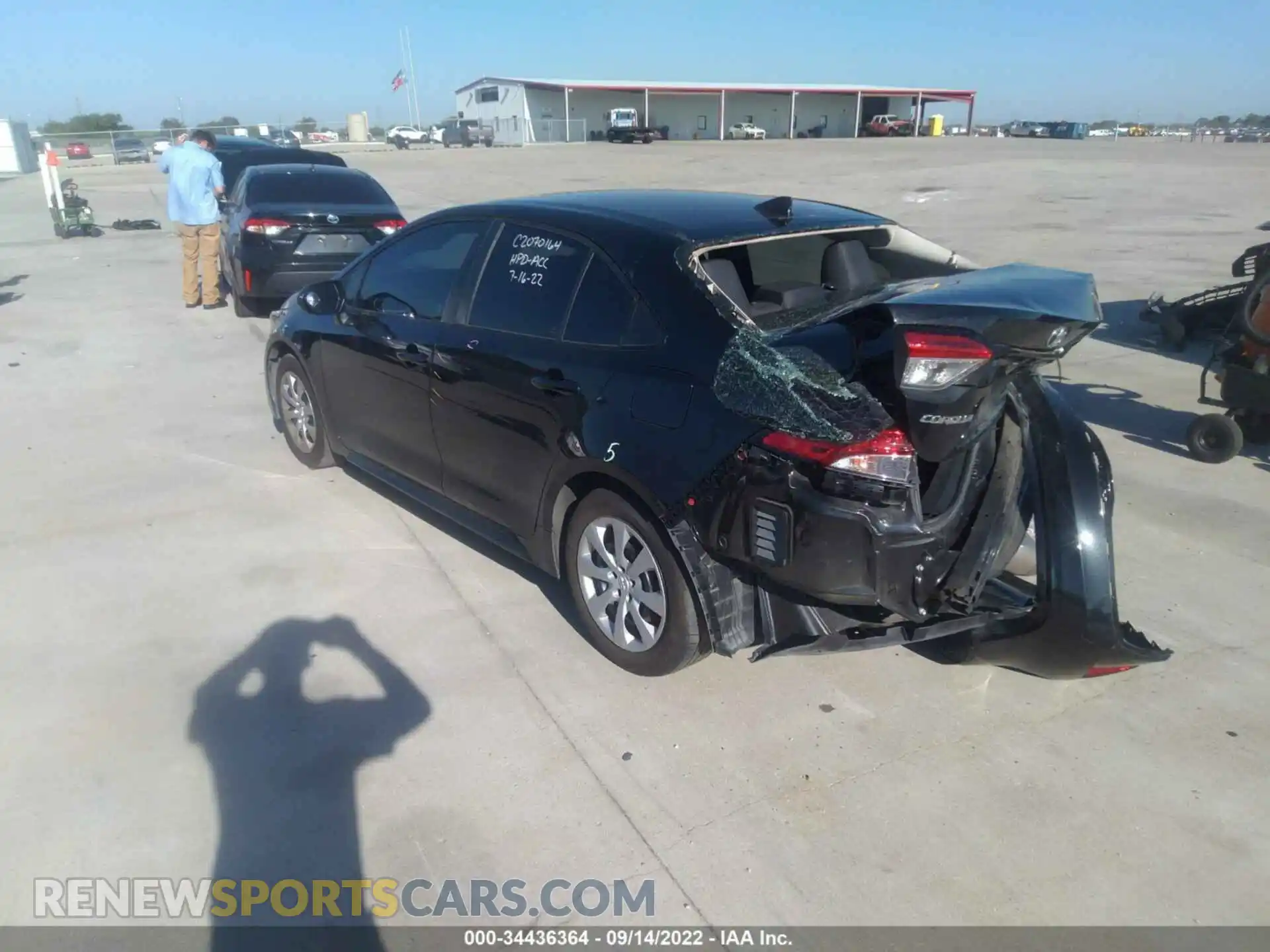 3 Photograph of a damaged car 5YFEPMAE9MP169657 TOYOTA COROLLA 2021