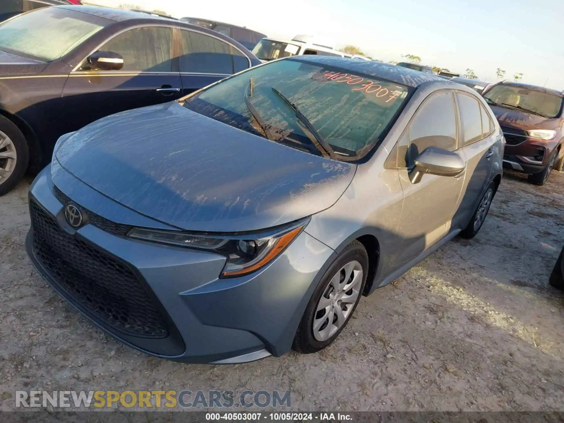 2 fotografías del automóvil dañado 5YFEPMAE9MP169898 TOYOTA COROLLA 2021