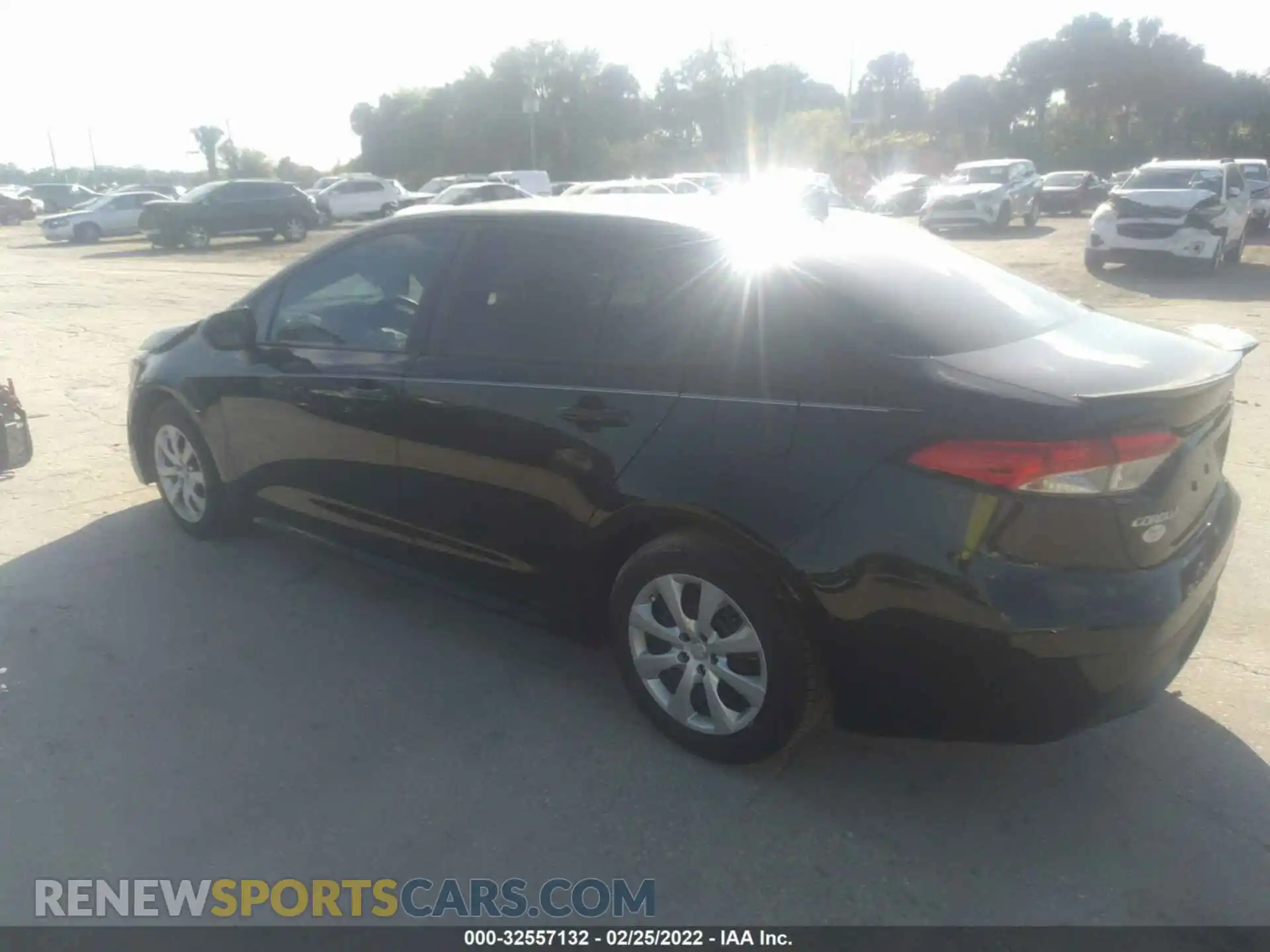 3 Photograph of a damaged car 5YFEPMAE9MP173126 TOYOTA COROLLA 2021