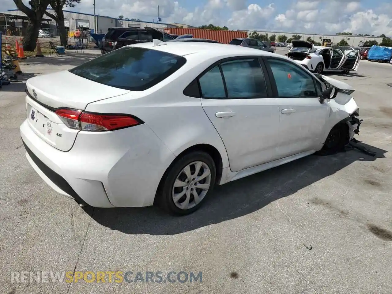 3 Photograph of a damaged car 5YFEPMAE9MP180058 TOYOTA COROLLA 2021