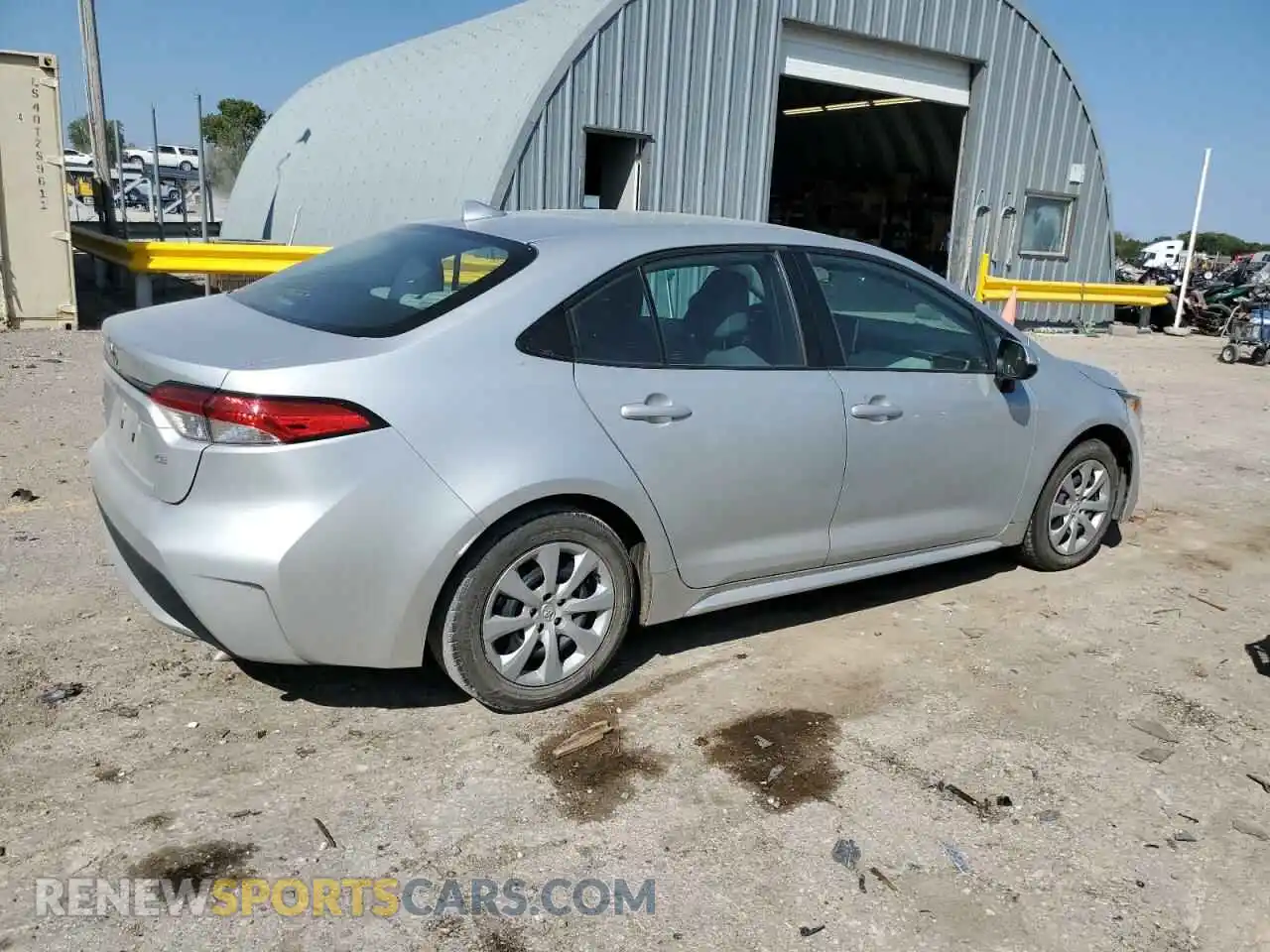 3 Photograph of a damaged car 5YFEPMAE9MP182442 TOYOTA COROLLA 2021