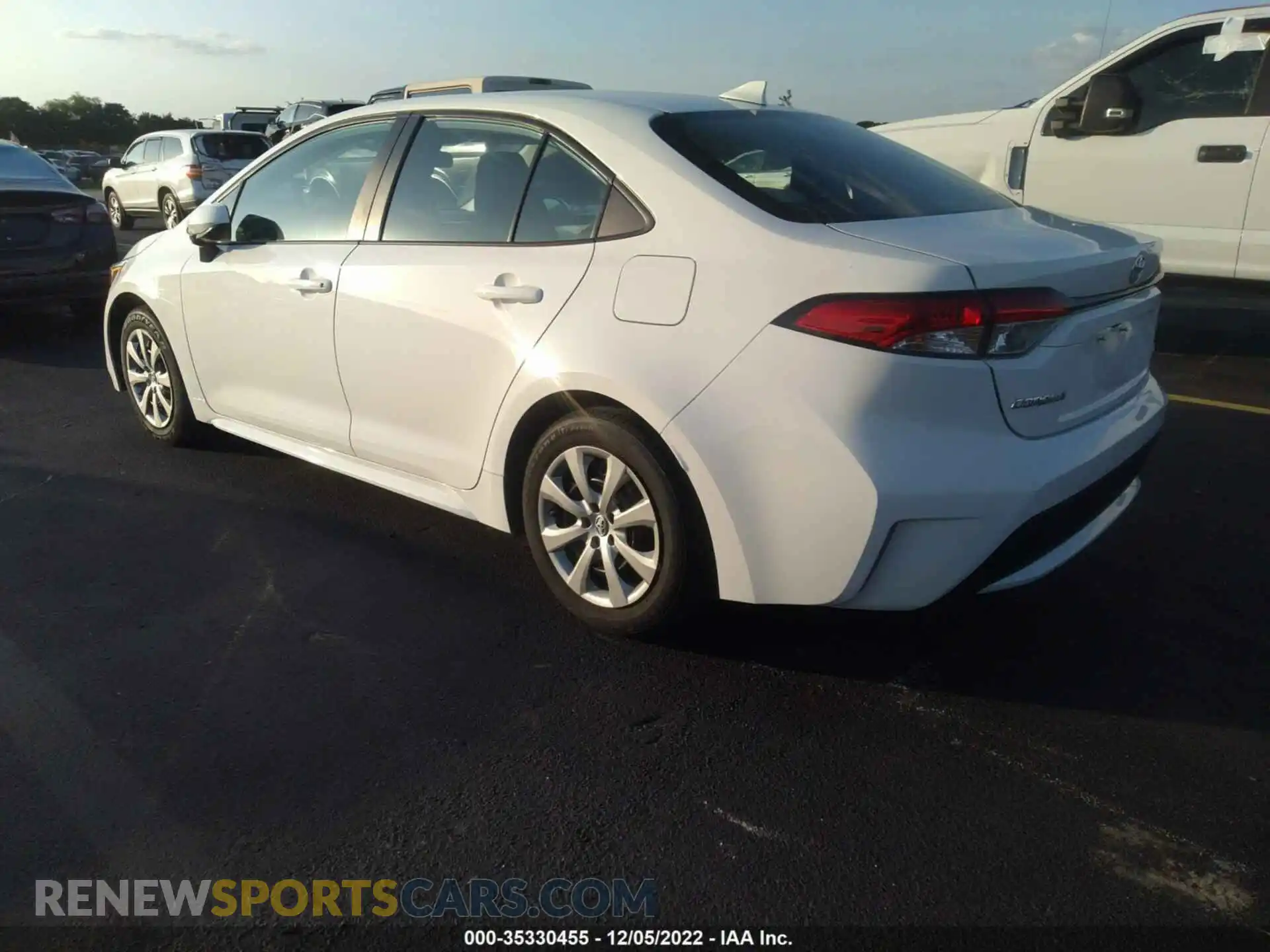 3 Photograph of a damaged car 5YFEPMAE9MP186376 TOYOTA COROLLA 2021