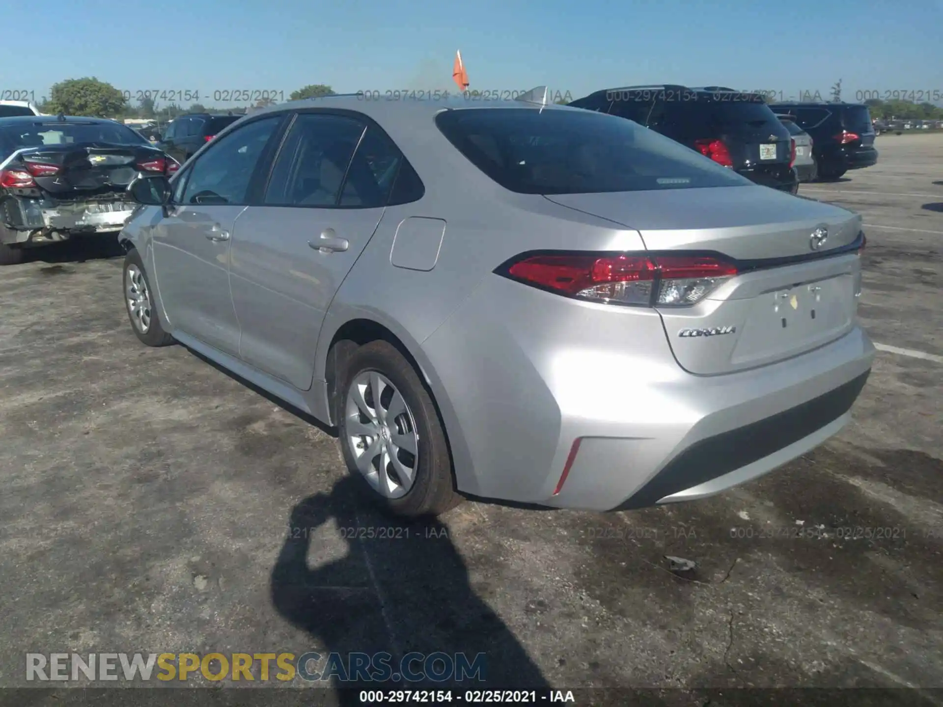 3 Фотография поврежденного автомобиля 5YFEPMAE9MP188550 TOYOTA COROLLA 2021