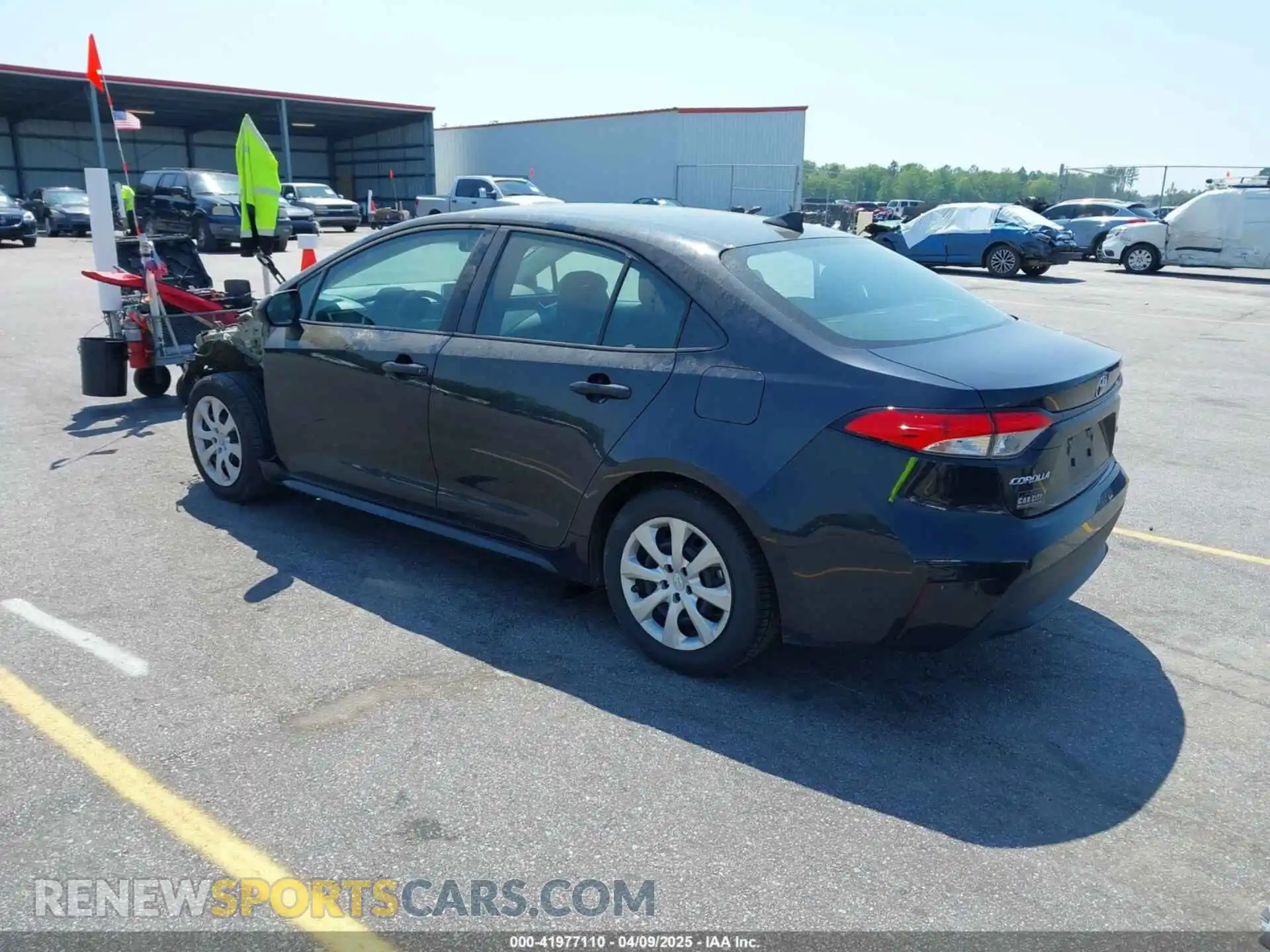 3 Photograph of a damaged car 5YFEPMAE9MP191612 TOYOTA COROLLA 2021