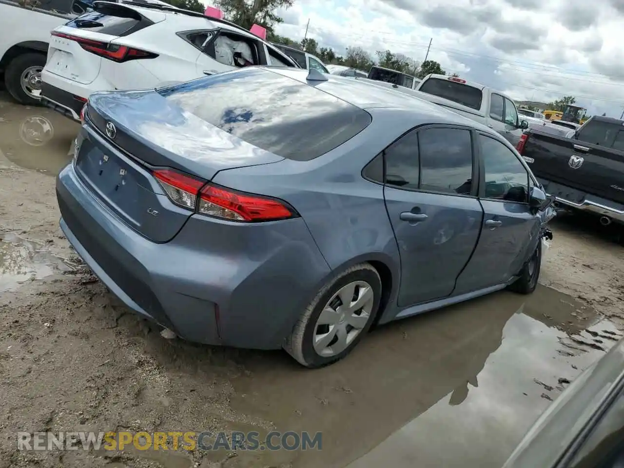 3 Photograph of a damaged car 5YFEPMAE9MP203807 TOYOTA COROLLA 2021