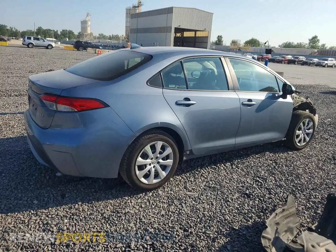 3 fotografías del automóvil dañado 5YFEPMAE9MP205315 TOYOTA COROLLA 2021