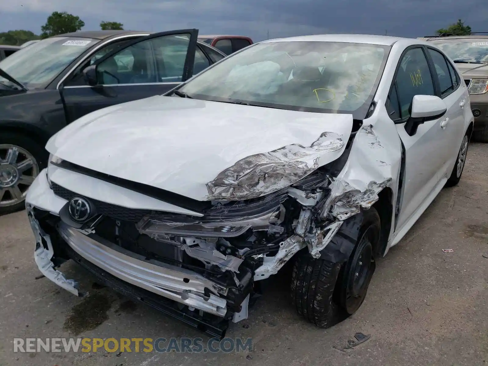 2 Photograph of a damaged car 5YFEPMAE9MP205587 TOYOTA COROLLA 2021