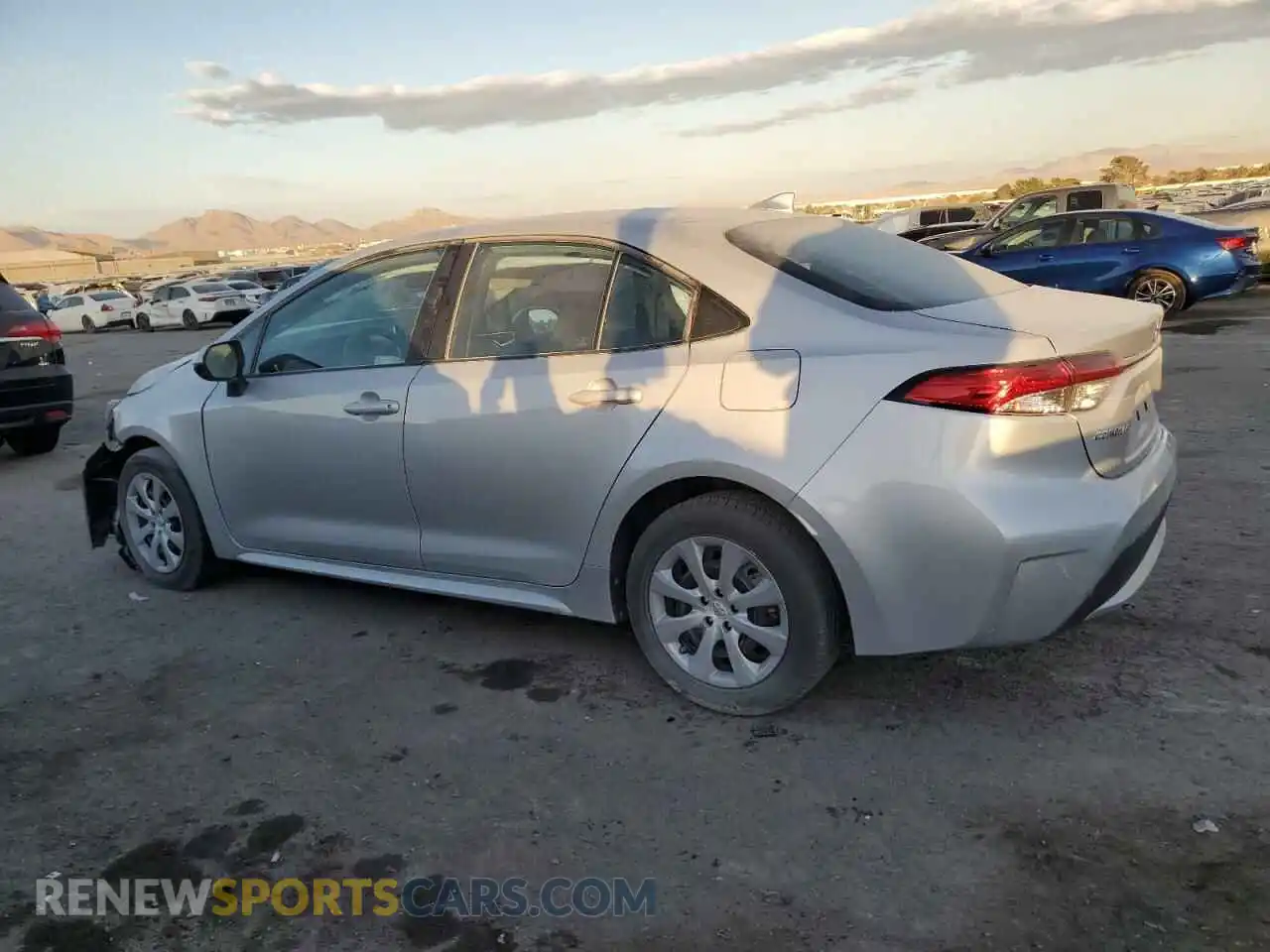 2 Фотография поврежденного автомобиля 5YFEPMAE9MP213740 TOYOTA COROLLA 2021