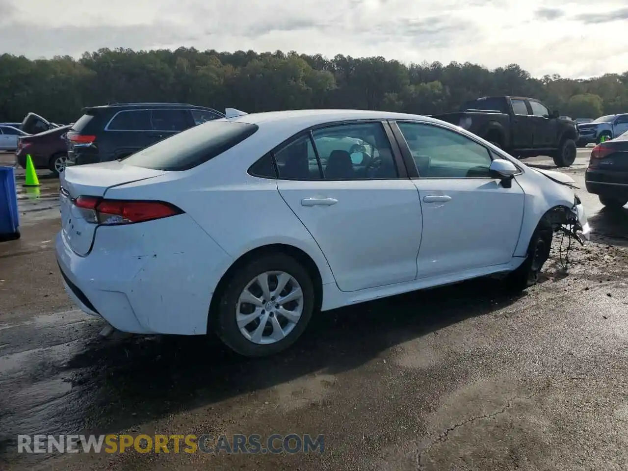 3 fotografías del automóvil dañado 5YFEPMAE9MP221871 TOYOTA COROLLA 2021