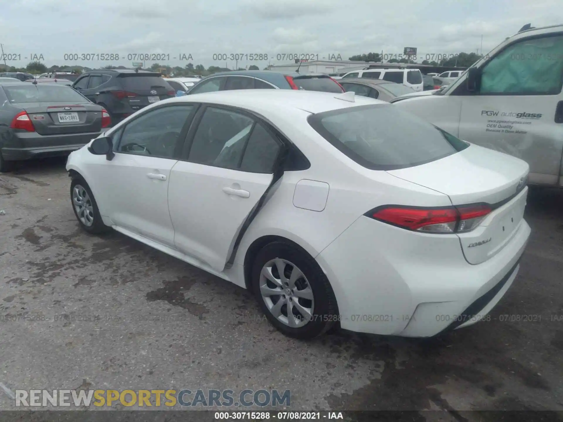 3 Photograph of a damaged car 5YFEPMAE9MP230358 TOYOTA COROLLA 2021