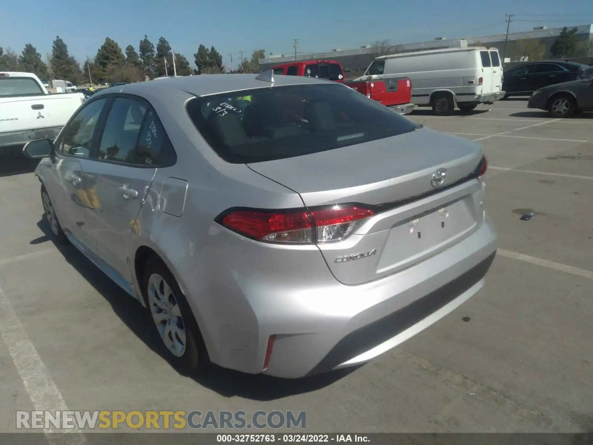 3 Photograph of a damaged car 5YFEPMAE9MP246785 TOYOTA COROLLA 2021