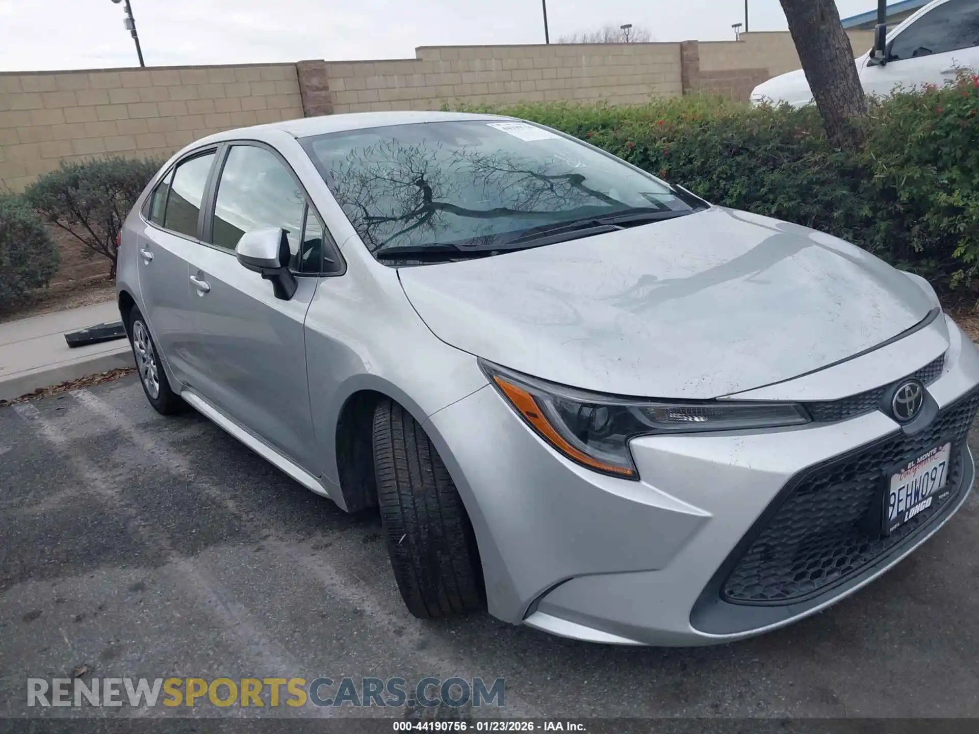 1 Photograph of a damaged car 5YFEPMAE9MP247421 TOYOTA COROLLA 2021