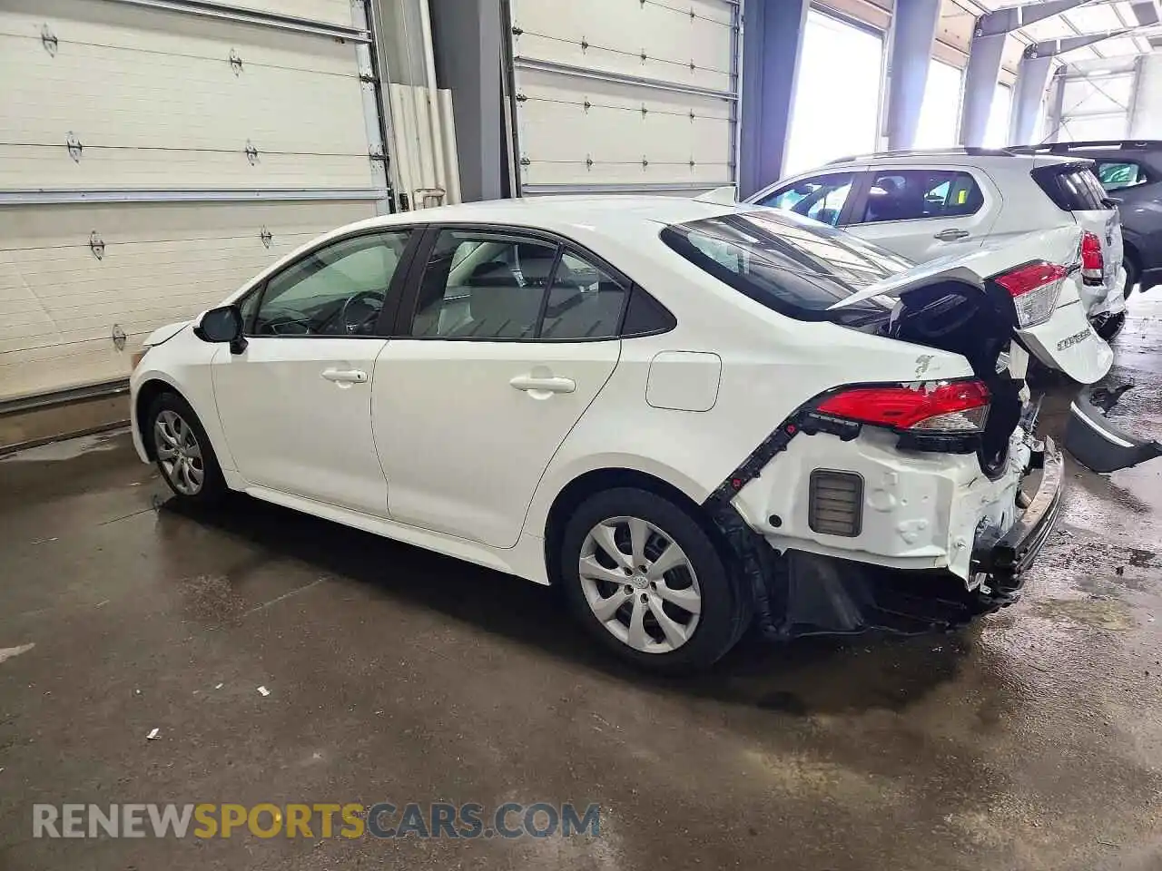 2 Фотография поврежденного автомобиля 5YFEPMAE9MP247693 TOYOTA COROLLA 2021